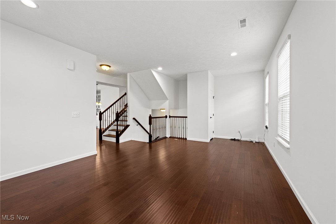 1376 Annette Court