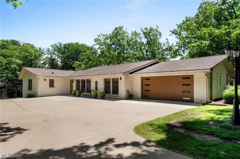 Homes For Rent - 685 Sunnyside Rd<br/> Vermilion, OH 44089