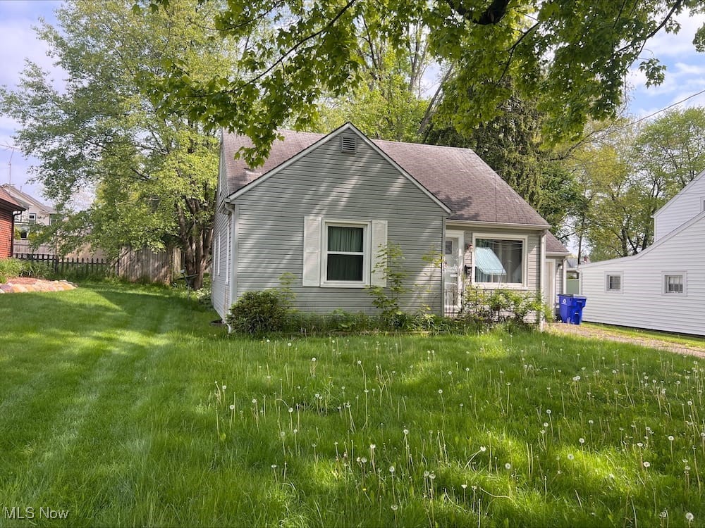 1024 W Riddle Avenue, Ravenna, Ohio image 4