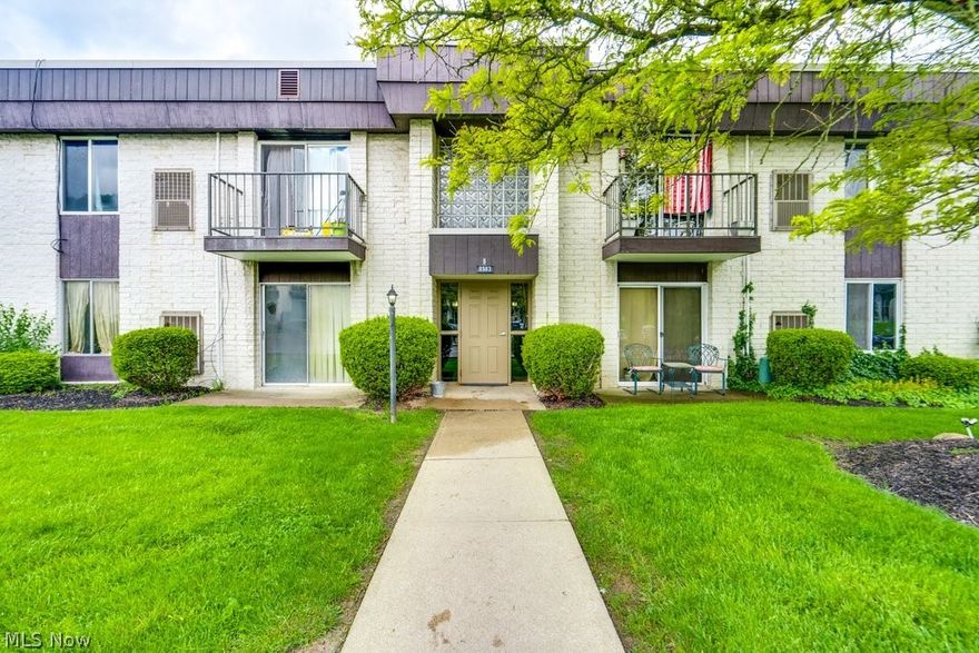 Nestled in the heart of North Royalton, this renovated two-bedroom condo offers a blend of peace and modern comfort. As you step inside, you are greeted by your kitchen and dinning area that has a open-concept layout that seamlessly connects the living area. Relax and unwind as your unit offers a balcony that over looks the woods in the back. The neutral color palette, freshly painted walls, and updated flooring throughout enhance the openness of this unit. Completing the condo is two beautifully appointed bedrooms and a bathroom featuring in unit laundry a large vanity and updates throughout. Outside, residents can enjoy access to a range of amenities, including a swimming pool, courtyard, and quick access to the metro parks for recreation and leisure just steps from your door. Conveniently located near all the shopping and restaurants Royalton Rd has to offer, this newly renovated condo offers the perfect blend of comfort at a very affordable price. Schedule your showing today!