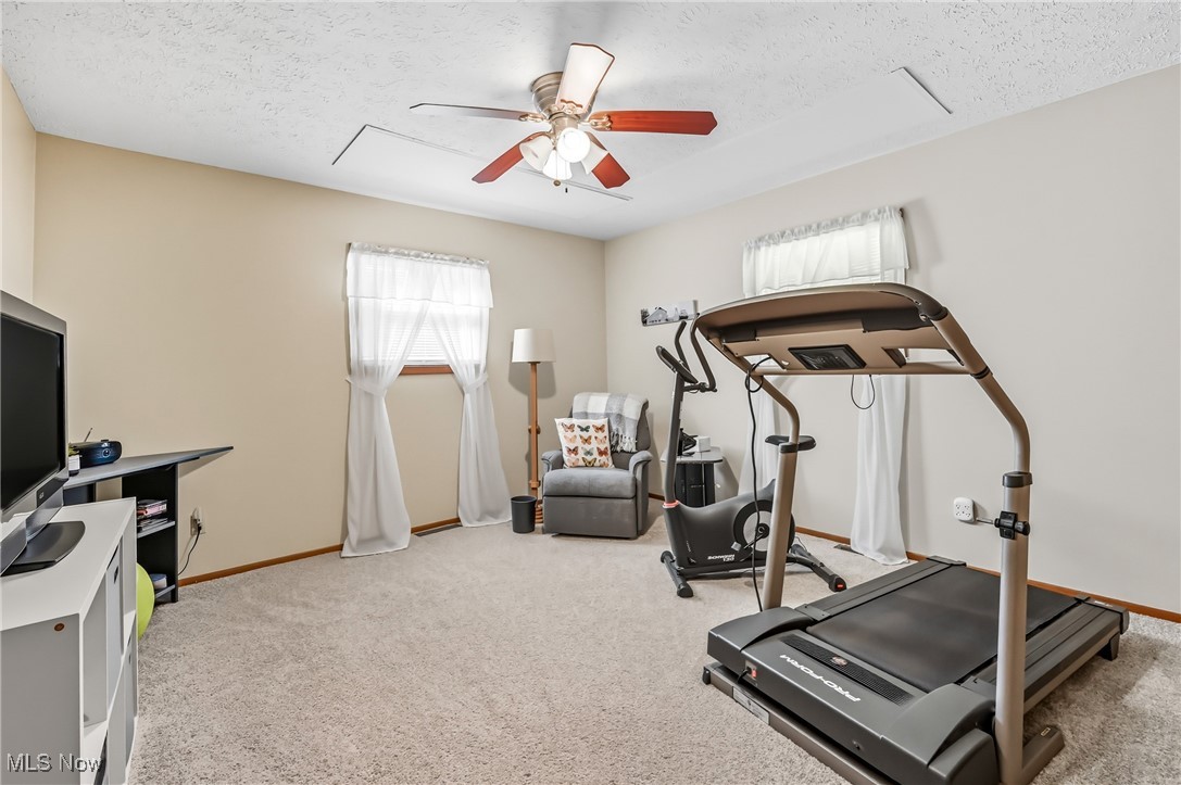 R C & Carolyn Mccorkle 03 - Residential