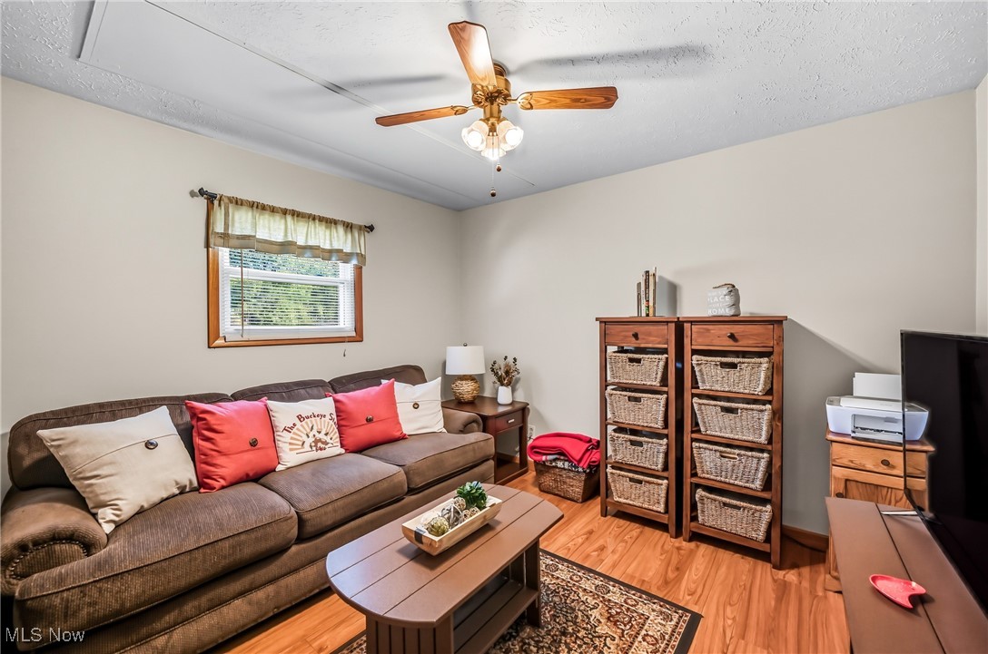 R C & Carolyn Mccorkle 03 - Residential