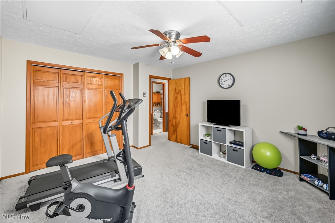 R C & Carolyn Mccorkle 03 - Residential