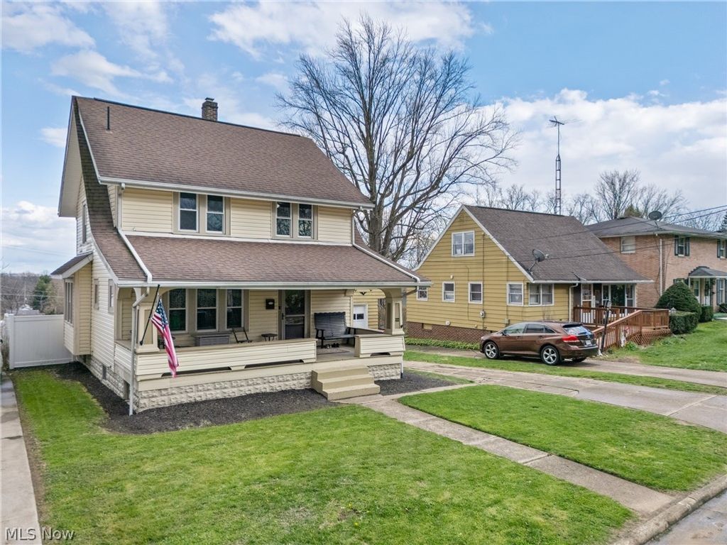 Photo of 322 21st Street NW, Massillon, OH 44647 (MLS # 5199493)