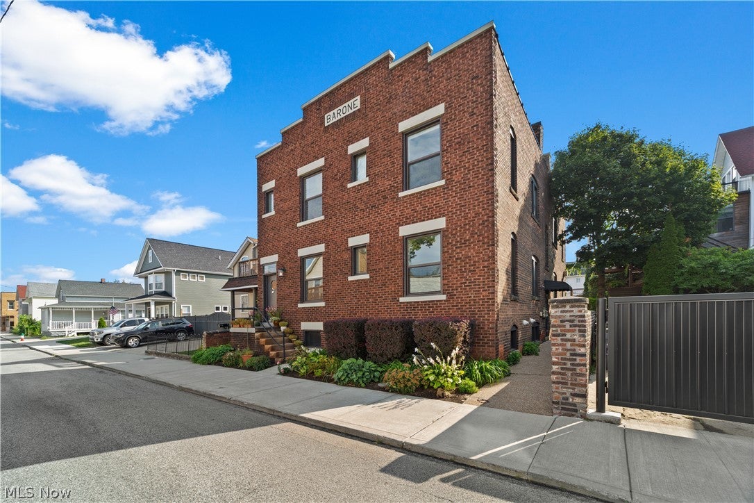1287 W 69th Street
