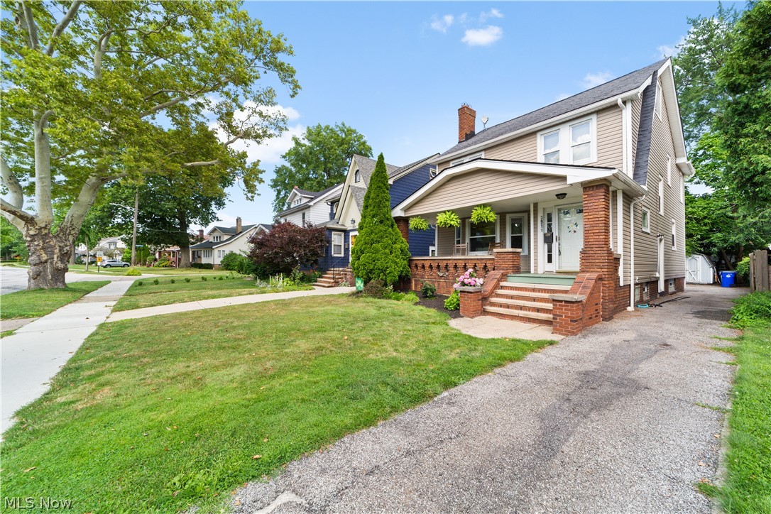 Riverside Manor - Residential