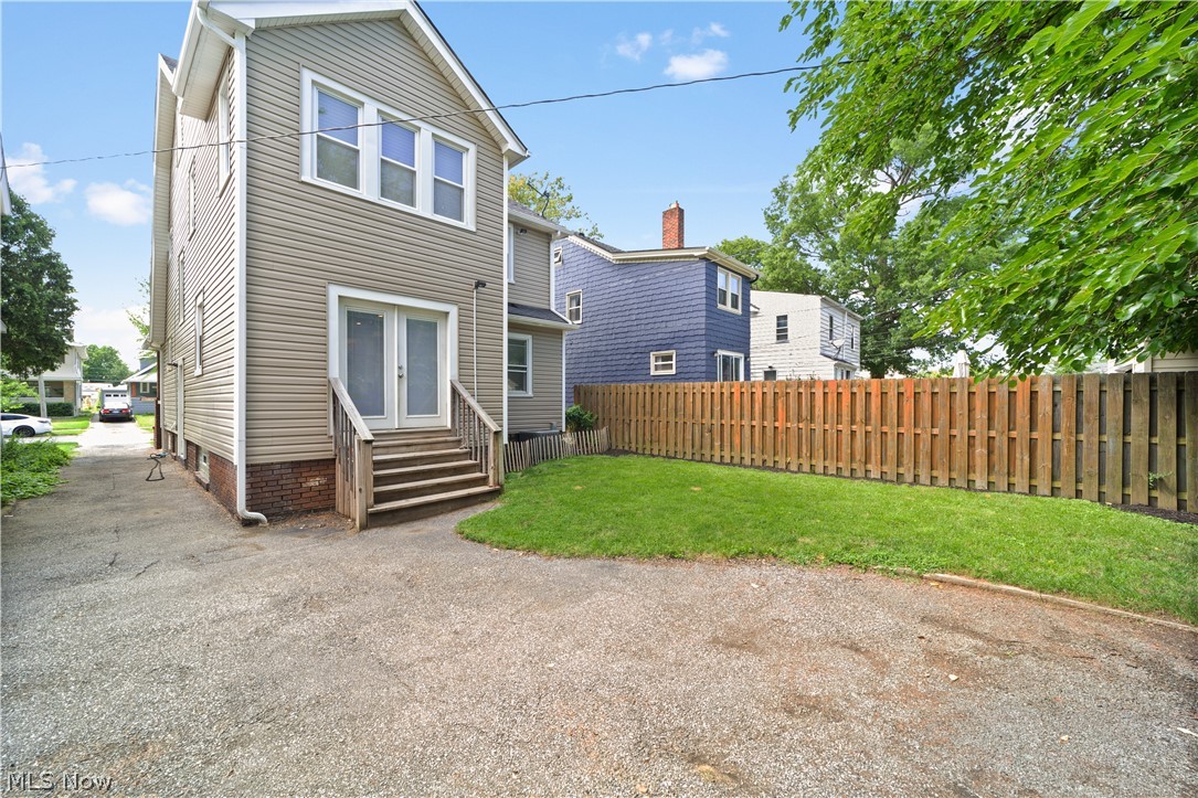 Riverside Manor - Residential