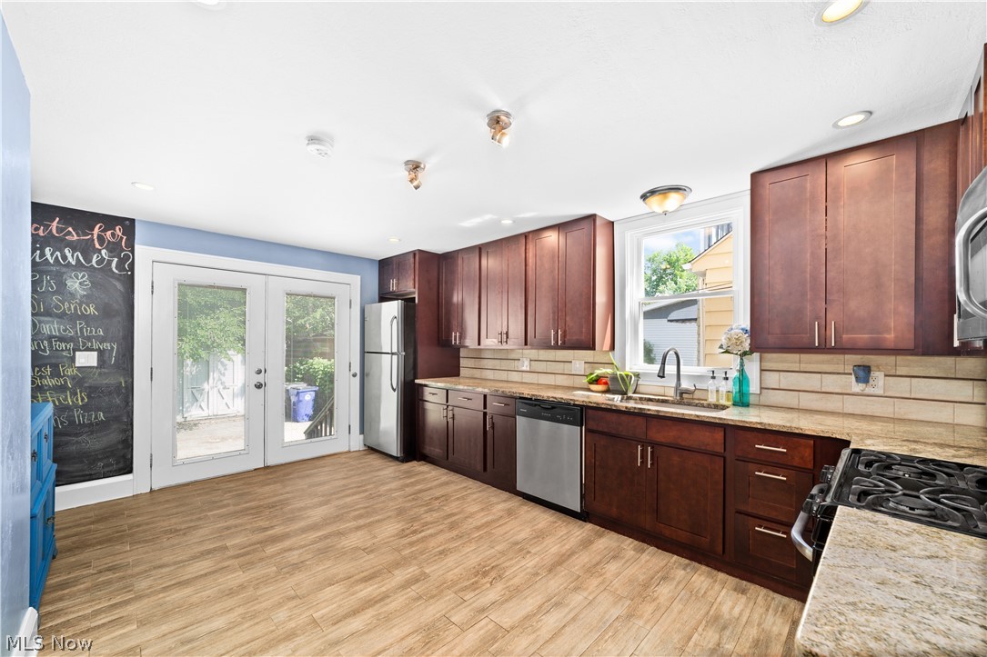 Riverside Manor - Residential