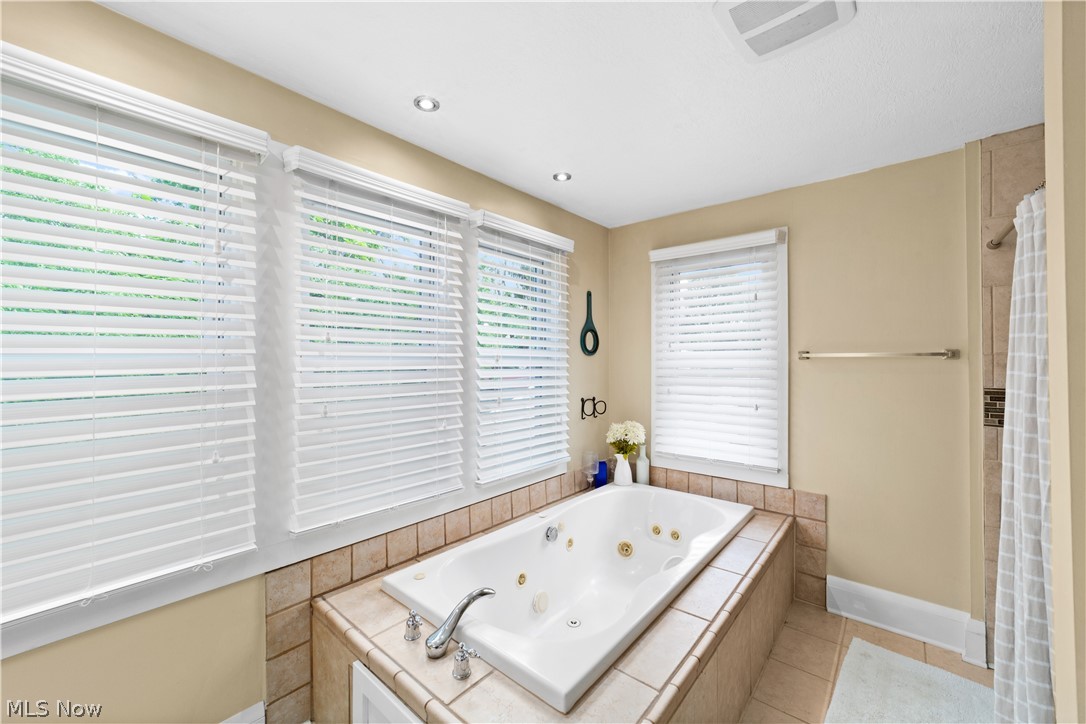 Riverside Manor - Residential