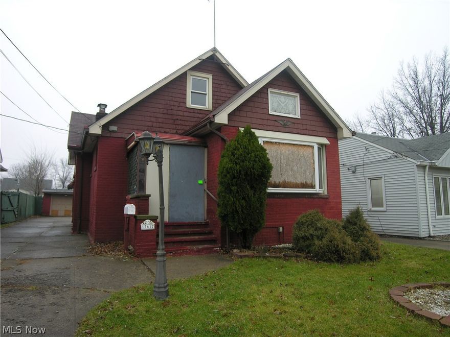 Spacious lay out with formal dining room. First floor office. Nice woodwork through out. Originally a Ranch someone  added stairway to Second floor and  finished the dormer with tandem rooms. Privacy fence. Property was built prior to 1978 and lead based paint may potentially exist.