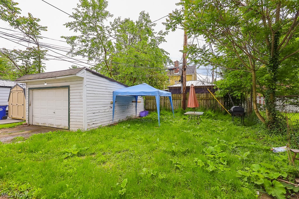 Broadview Spg Road Sub/A J Hie - Residential Income