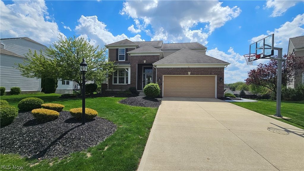 Photo of 9337 Ellis Way, Strongsville, OH 44136 (MLS # 5204011)