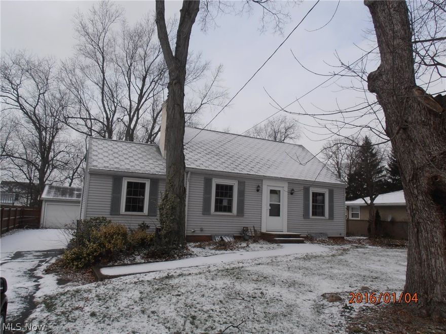 Great bungalow with spacious fenced back yard. Large deck off kitchen, two car detached garage, updated first floor full bath. Finished lower level family room. Tons of Potential here, take a look!