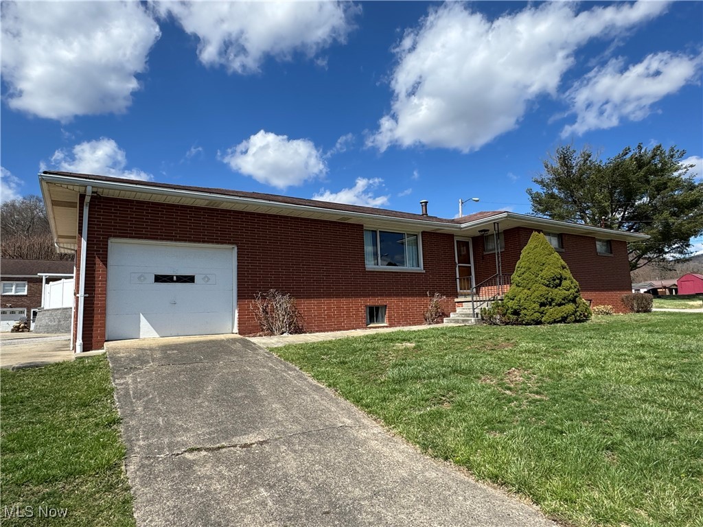 125 Grandview Street, Rayland, Ohio image 1