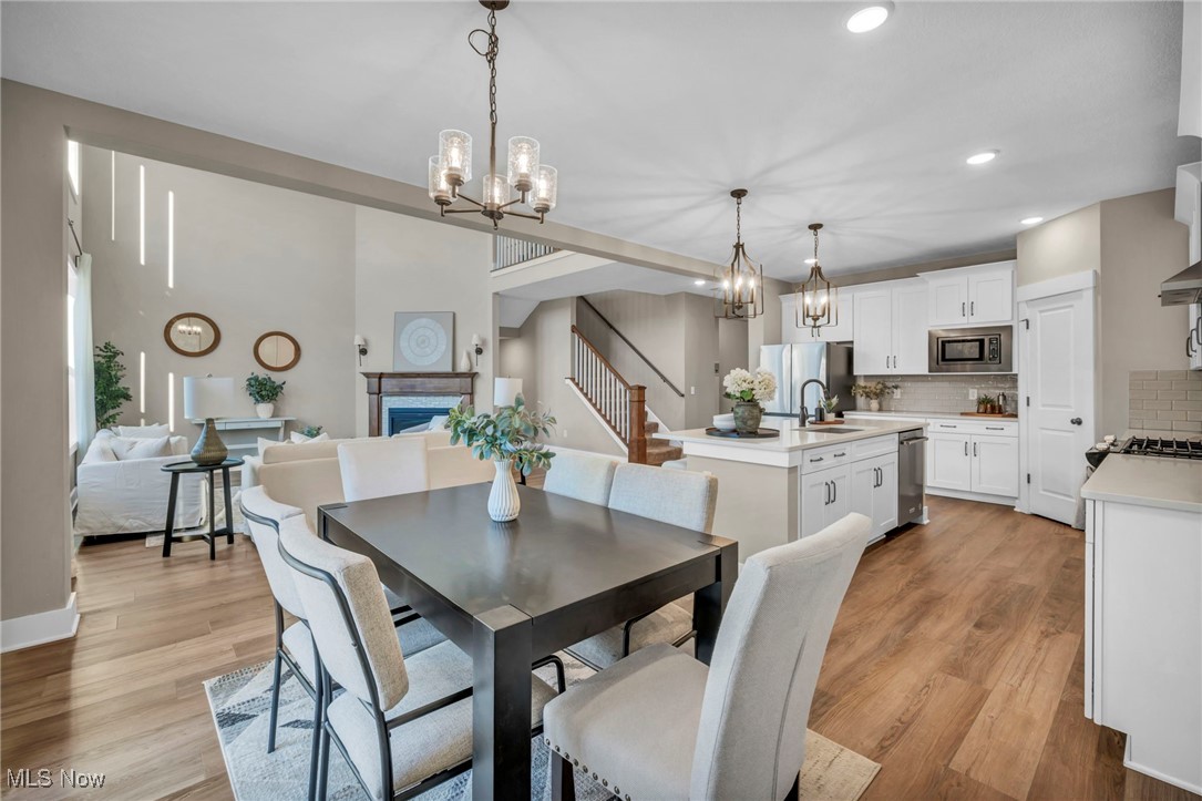 2733 Torrey Pine Drive