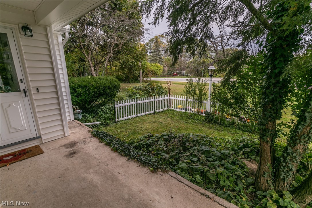 Brentwood Lake - Residential