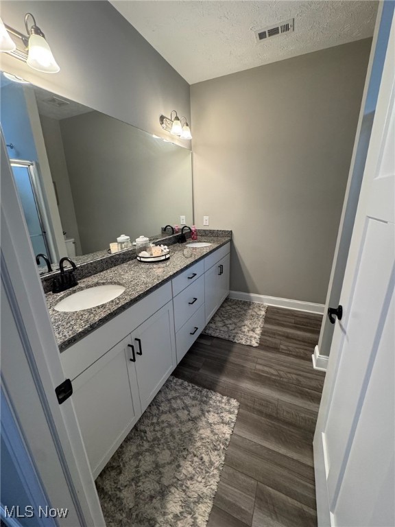 Four Seasons - Residential