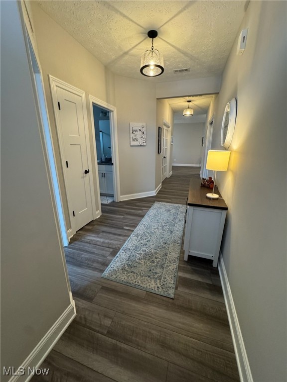 Four Seasons - Residential