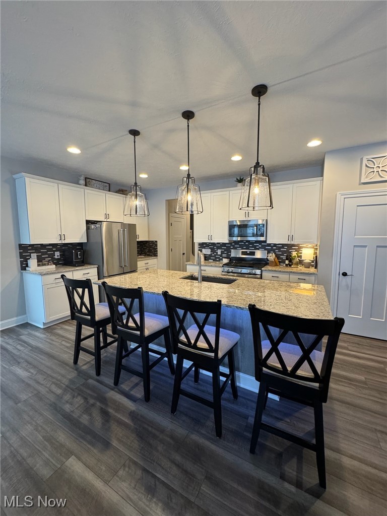 Four Seasons - Residential