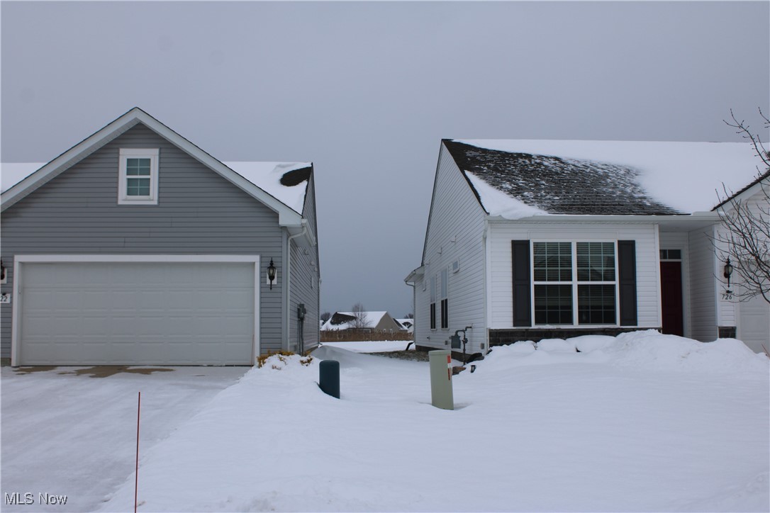 Four Seasons - Residential