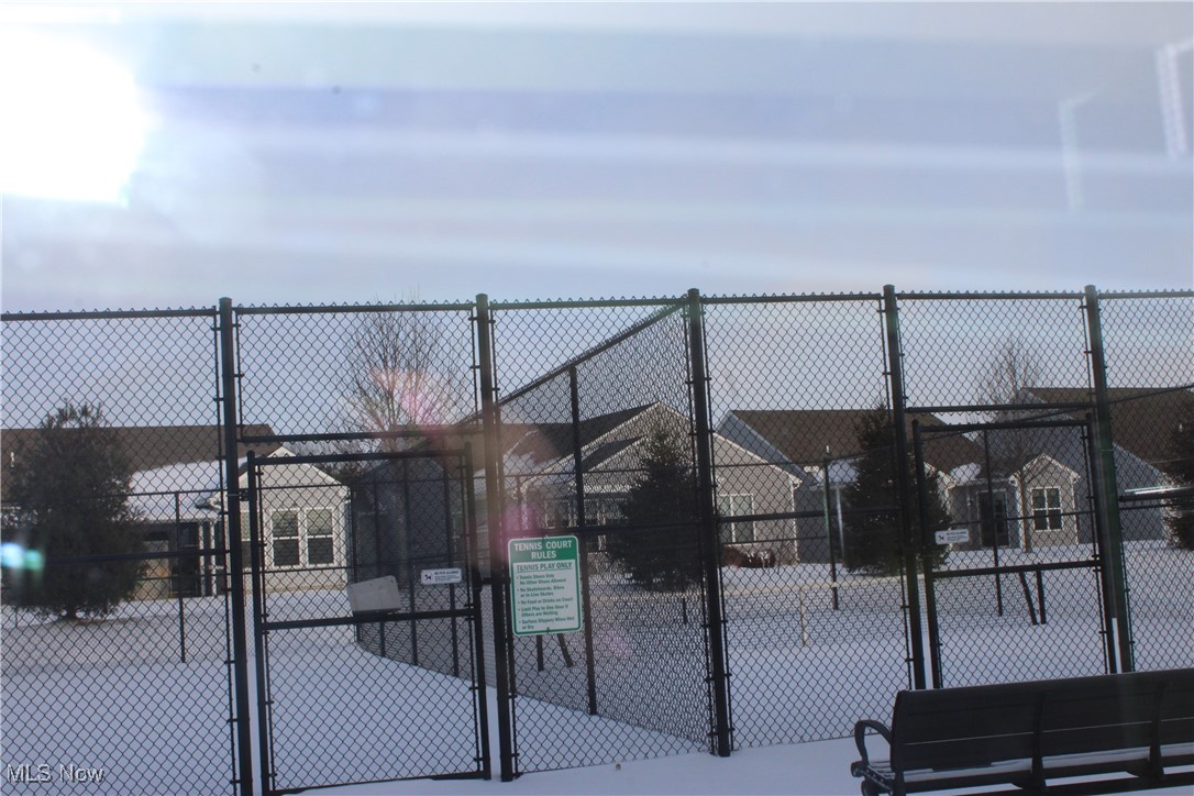 Four Seasons - Residential