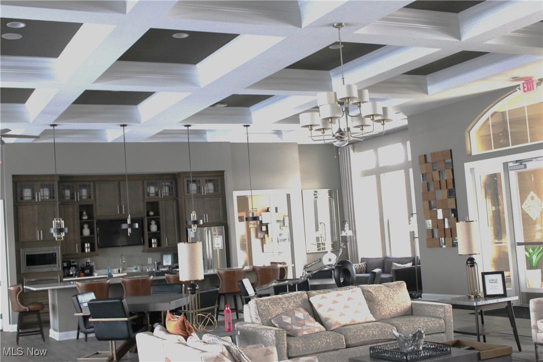 Four Seasons - Residential