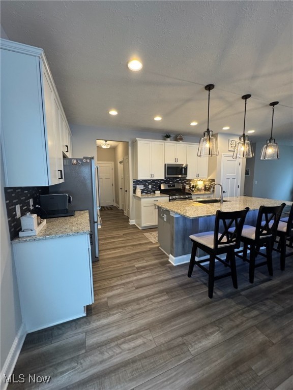 Four Seasons - Residential