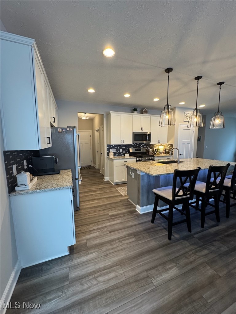 Four Seasons - Residential