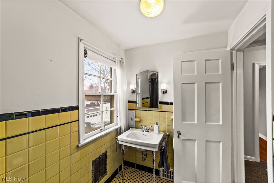 Van Sweringen Cos 22 - Residential