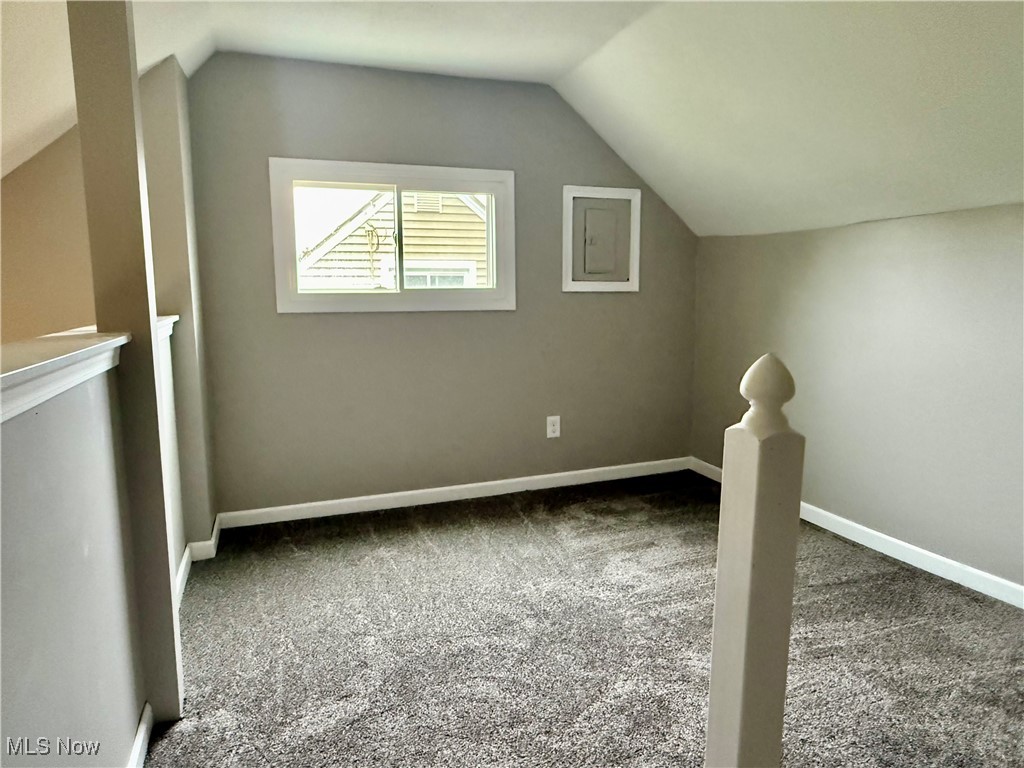 356 N Edgehill Avenue, Austintown, Ohio image 20
