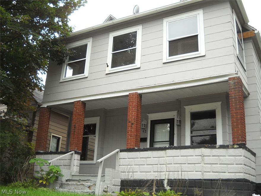 Good Starter Home or Investment Property Absolute Auction, all sells to the highest bidder on location on Tuesday - November 17, 2015 at 12:00PM.  Real Estate: Well maintained. Interior has updated carpet and kitchen cabinets. First floor has living room, dining room with built-ins, large eat-in kitchen, office/bedroom, and full bath. Upstairs is another full bath, 3 bedrooms, and sun porch. Taxes are $432 per ½. **Terms on Real Estate: 15% down auction day, balance due at closing. There will be a 10% buyer premium added to the final bid to determine the purchase price. Any desired inspections must be made prior to bidding. All information contained herein was derived from sources believed to be correct. Information is believed to be accurate but not guaranteed.