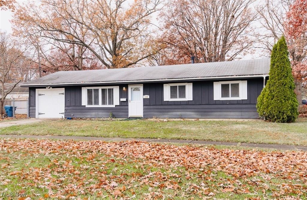 Photo of 1886 Homewood Drive, Lorain, OH 44055 (MLS # 5175400)