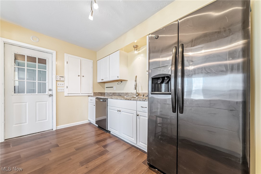 1131 W River Road, Elyria, Ohio image 18