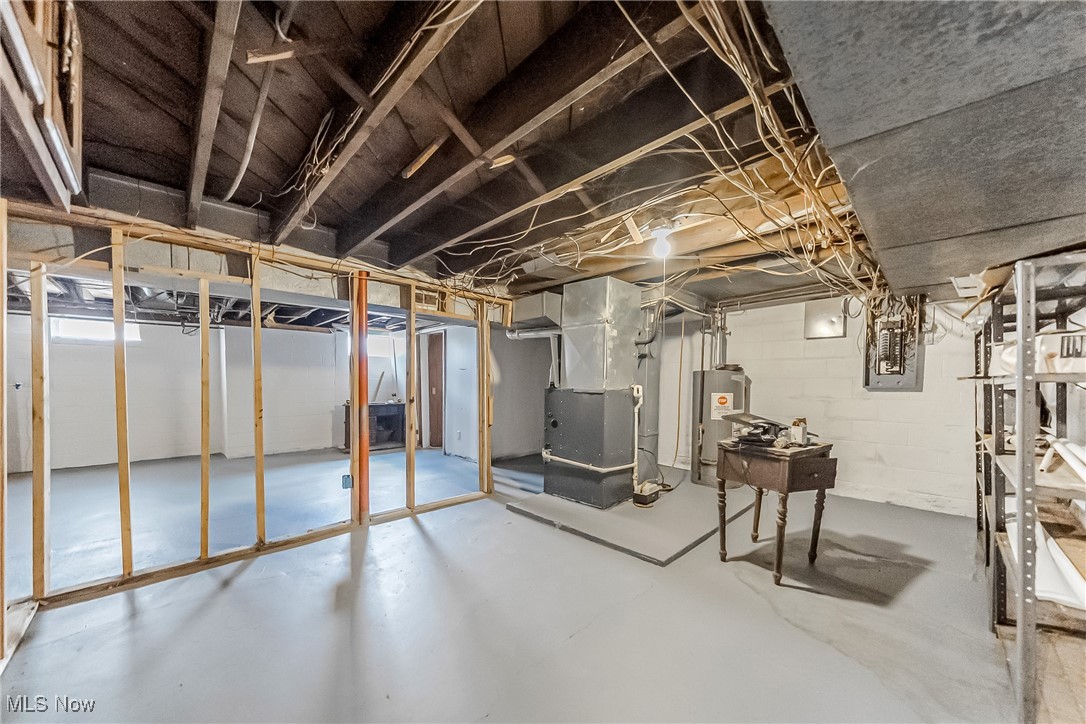 1131 W River Road, Elyria, Ohio image 39