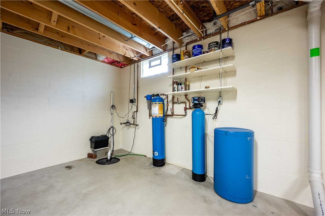 Twin Lakes Condo - Residential