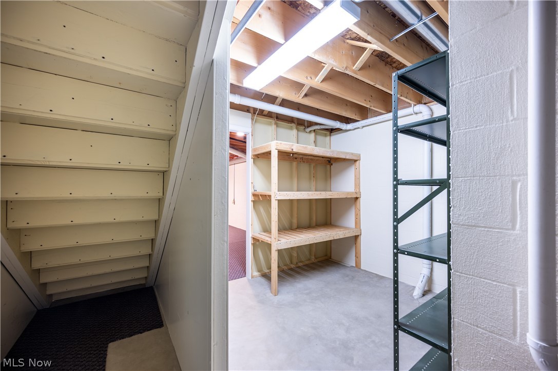 Twin Lakes Condo - Residential