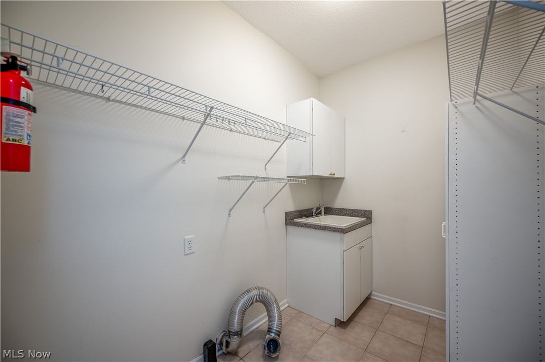 Twin Lakes Condo - Residential