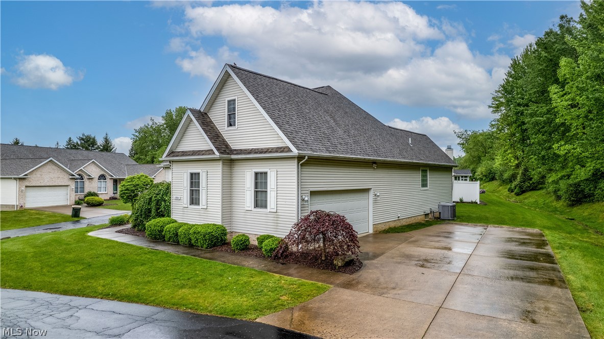 Twin Lakes Condo - Residential