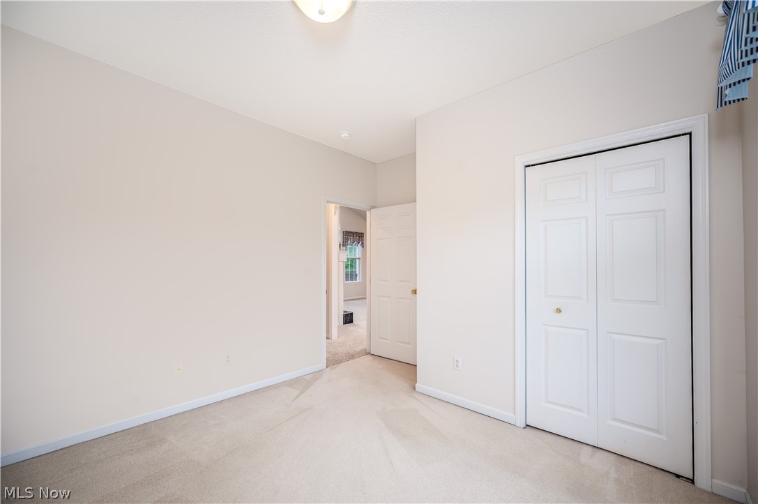 Twin Lakes Condo - Residential