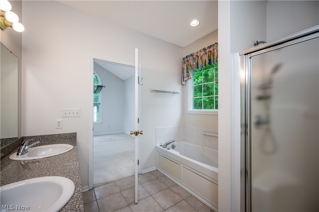 Twin Lakes Condo - Residential