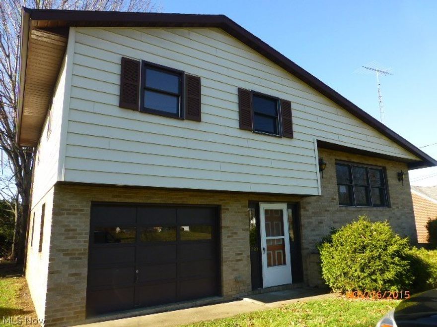 Great Value! Great Price! Split level! Ready to go. Modern look too. Sold As-Is. No seller paid inspections or repairs. Offer must have earnest money as a Cashiers Check to the Listing Agency with buyer name as the remitter. Need pre-approval or proof of funds documentation with initial offer. No exceptions. This property is eligible for the Freddie Mac FIRST LOOK Initiative through 03/01/2016 Homestead Exemption and Assessments unknown.