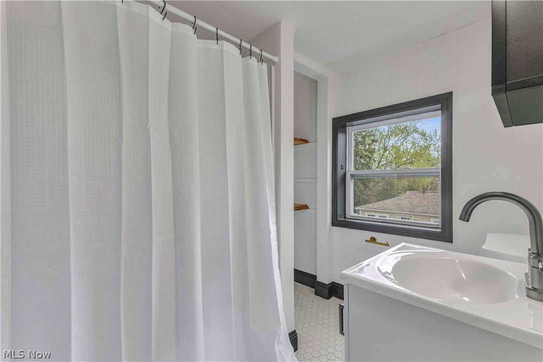 County/Medina - Residential