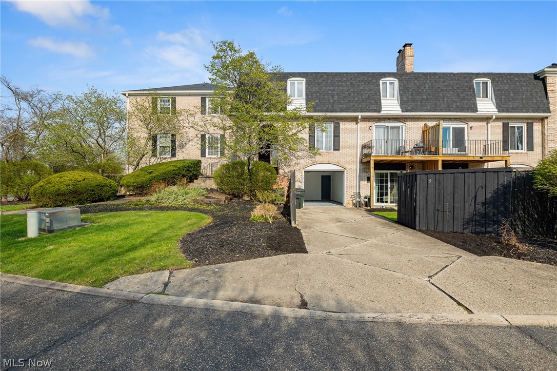 824 S Chillicothe Road 5