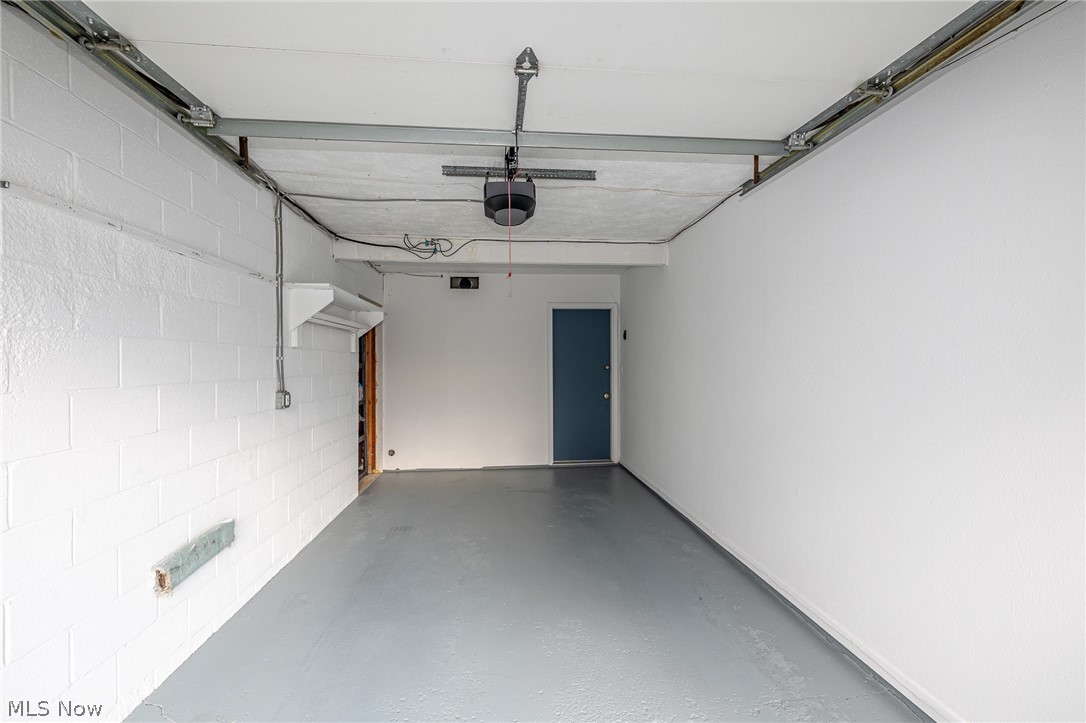 Four Seasons Twnhs - Residential