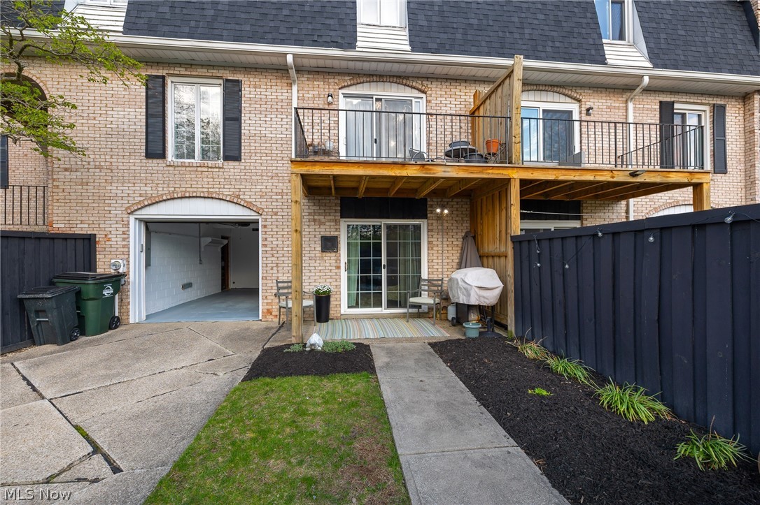 824 S Chillicothe Road 5