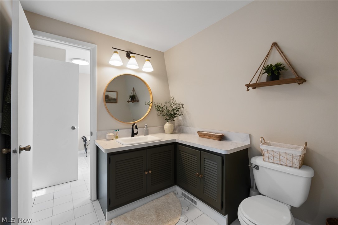 Four Seasons Twnhs - Residential