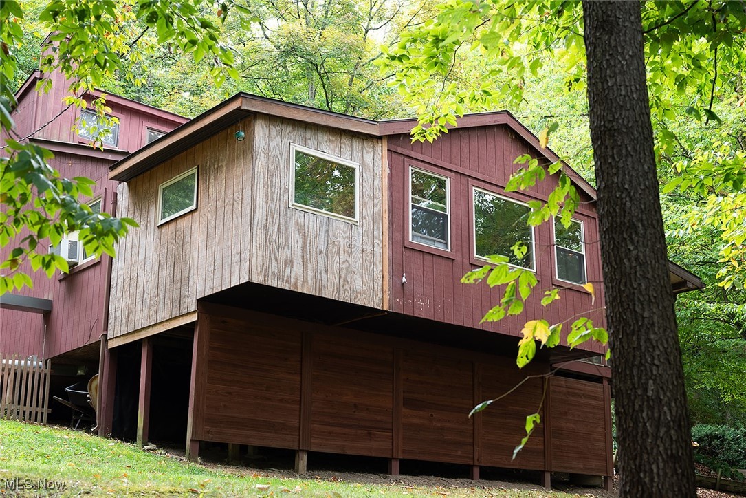 10993 Kleski Road, Uhrichsville, Ohio image 1