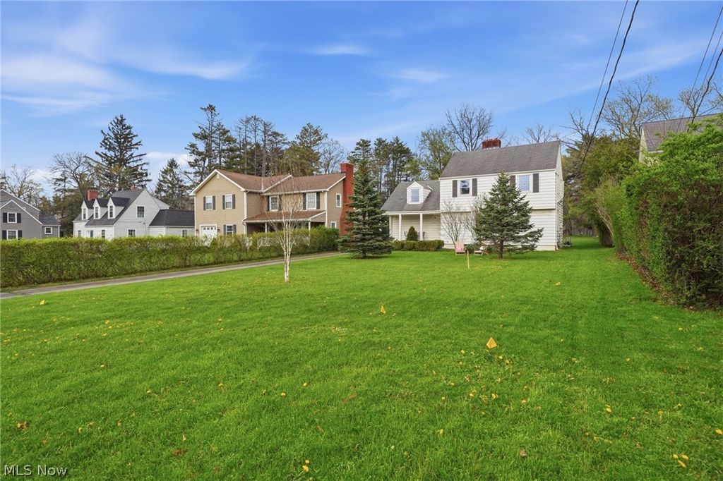 Photo of 9291 Highland Drive, Brecksville, OH 44141 (MLS # 5201847)