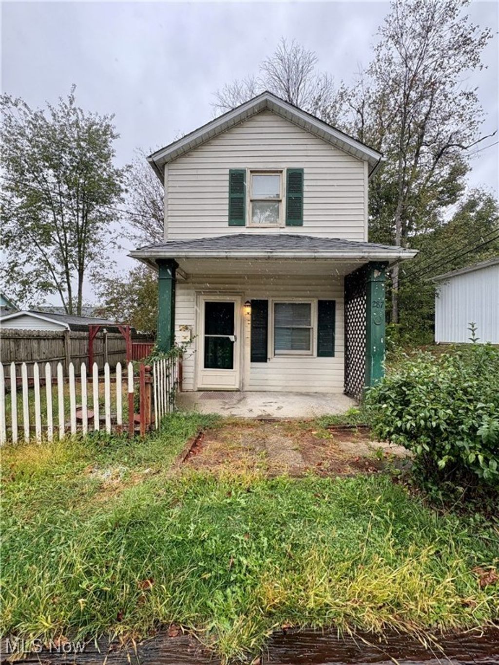 Photo of 287 Thomas Street, East Palestine, OH 44413 (MLS # 5164526)