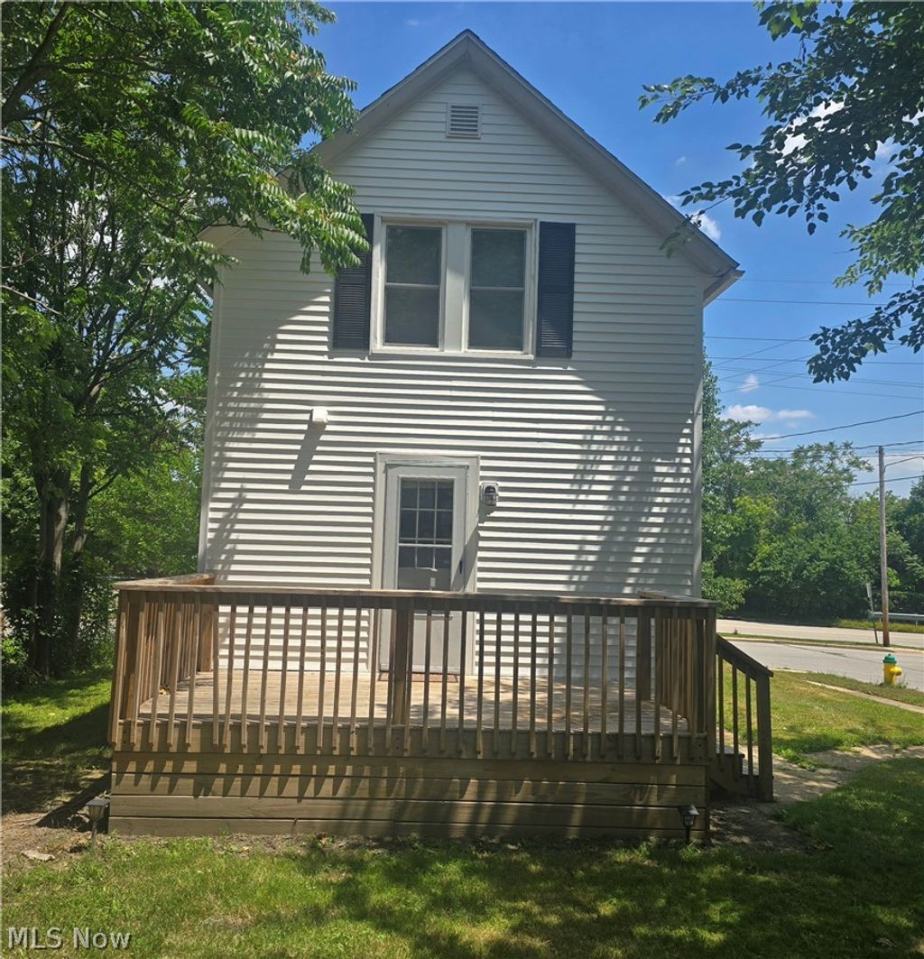 Photo of 2250 4th Street SW, Akron, OH 44314 (MLS # 5224441)